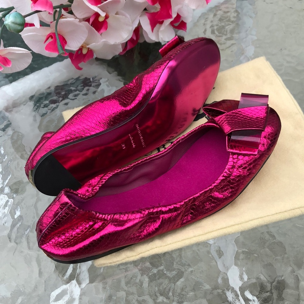 Authentic Burberry flat shoes